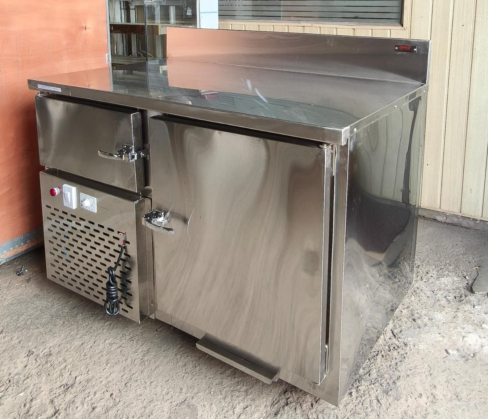 Makeline / Preparation Counter
