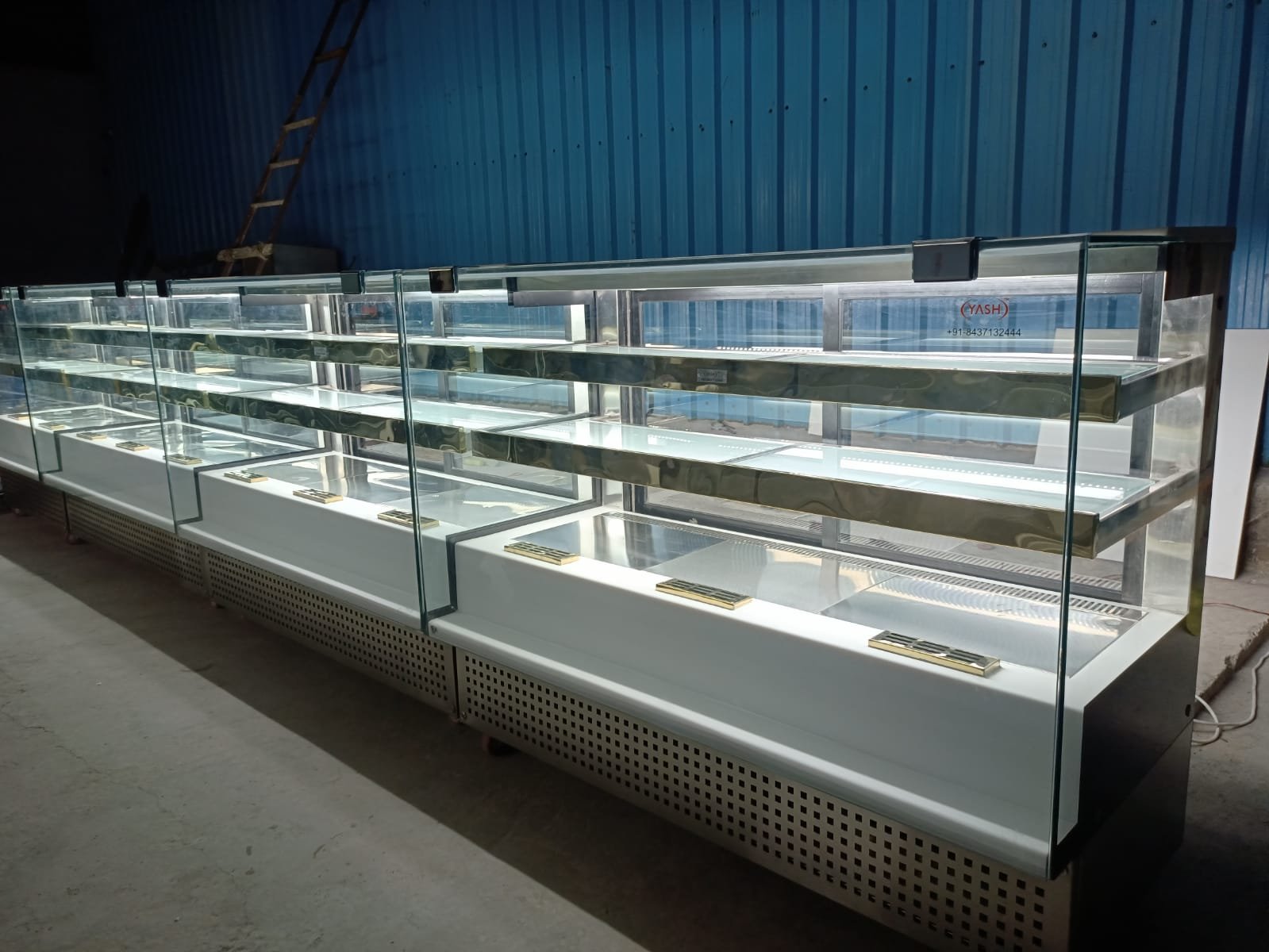Front Open Display Counter
